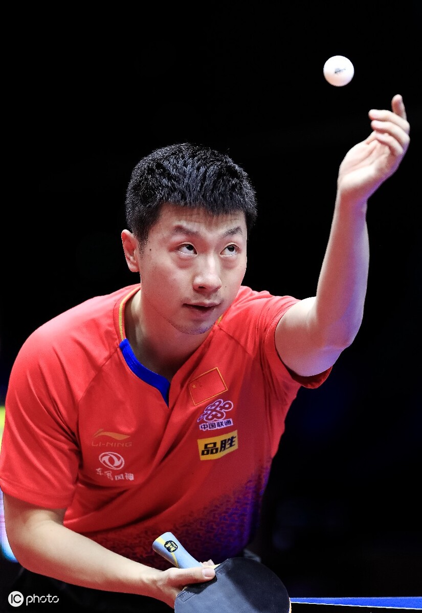 对比中尤为 对比中尤为